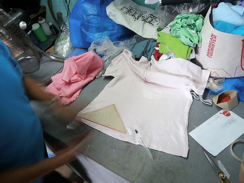 Electrolux transforms worn out clothes into quilts with Gawad Kalinga’s Trese